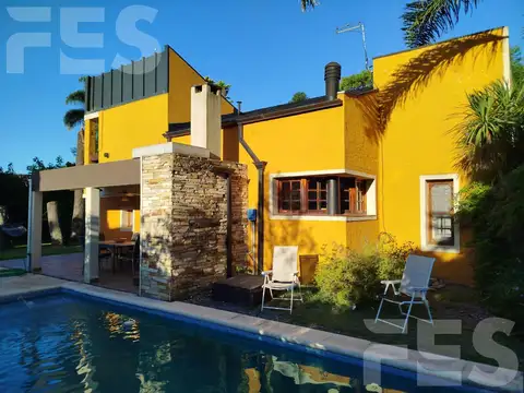 Casa en Venta en Country El Paraíso, USD 140.000