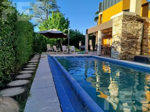 Casa 5 ambientes con 2 baños