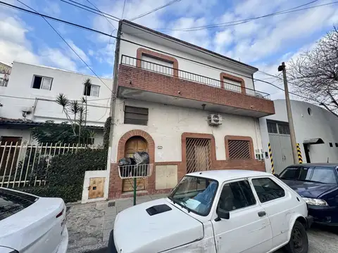 Pedernera 900, Piso 1