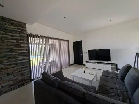 Casa en Venta al Oeste
