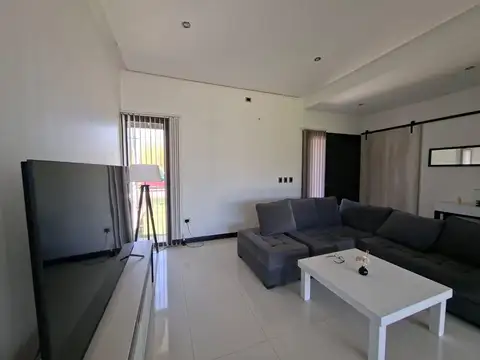 Casa 3 ambientes con 3 baños