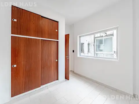 Venta Departamento Dos Ambientes en Mataderos