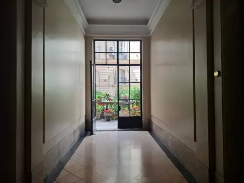 Venta departamento de Categoría Apto Profesional en Edificio Emblemático del Arq. Alejandro Bustillo