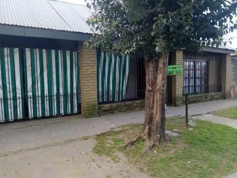 Casa en Venta en Burzaco, USD 60.000