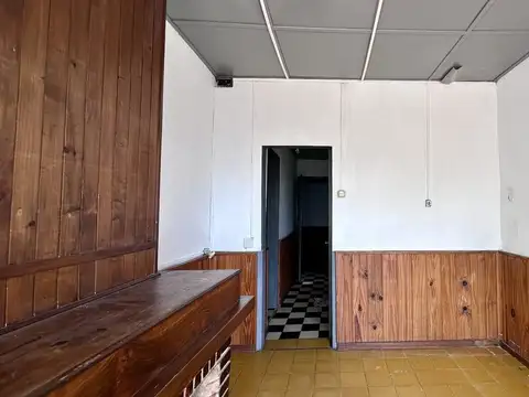 Casa 6 ambientes con 1 baño