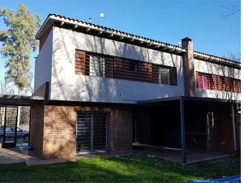 Casa en Alquiler en Arguello, $ 1.350.000