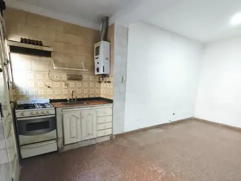 Depto Tipo Casa en Venta en Villa Ballester, USD 30.000