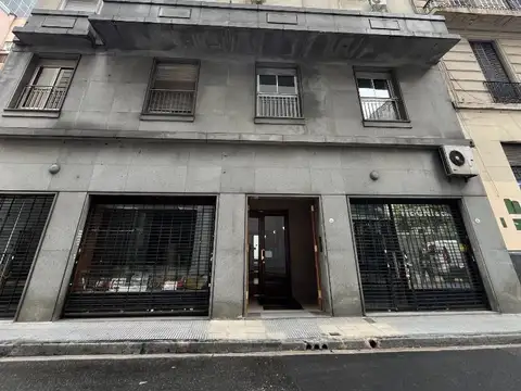 Venta. 2 Ambientes + Escritorio. Hipólito Yrigoyen y Perú.