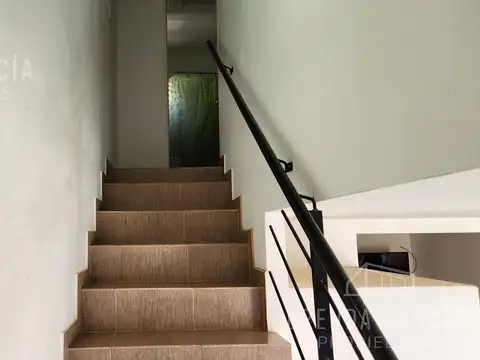 Duplex con 2 Dormitorios- Colon