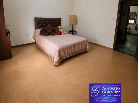 En Venta PH Al Frente de 3 Ambientes en Caseros Patio y Terraza F: 9510