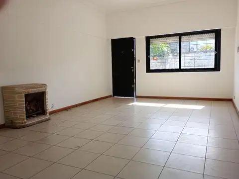 VENTA CASA CUATRO AMBIENTES SAN ANDRES