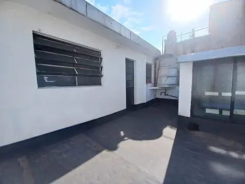 Venta ph 3 amb con terraza en Santos Lugares
