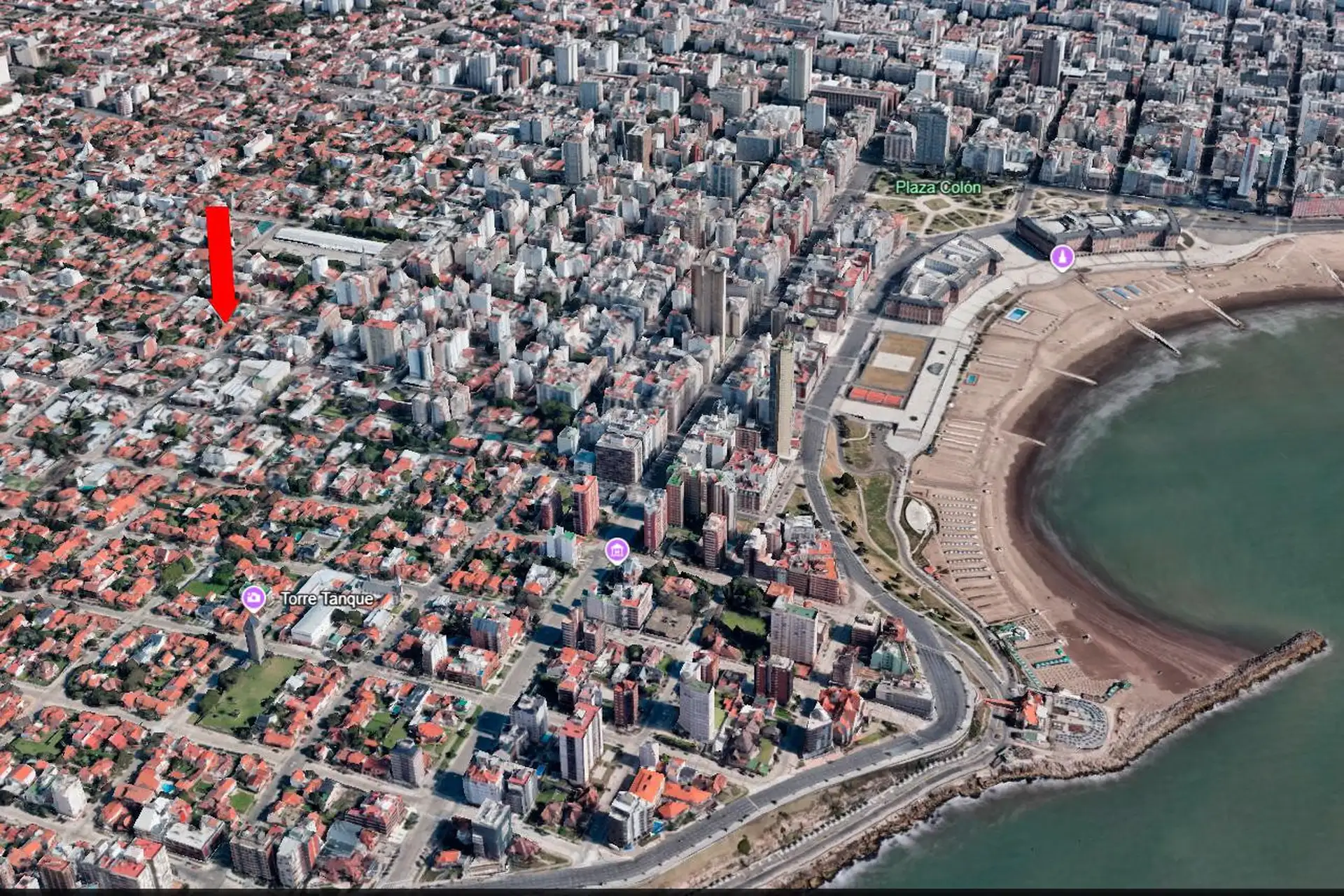 Terreno en centro comercial Güemes