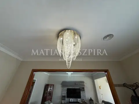 Casa en Venta con 8 cocheras