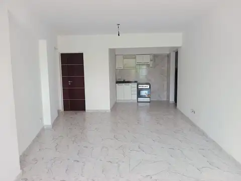 ALQUILER MONOAMBIENTE C/BALCON Y COCHERA FLORESTA.