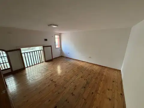 Depto Tipo Casa en Alquiler 50 años