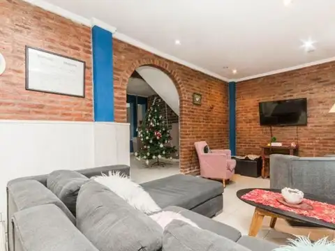 Casa en Venta con 1 cochera