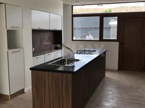 Contralmirante Guerrico 800