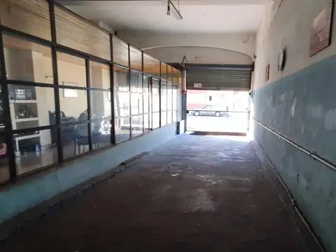 Avenida Teniente General Donato Álvarez 1600