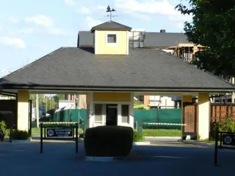 Casa 7 ambientes con 3 baños