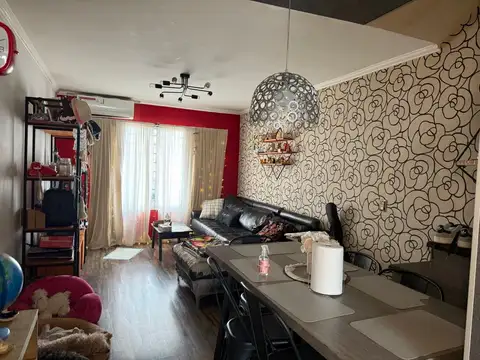 Depto Tipo Casa en Venta en Jose Leon Suarez, USD 100.000