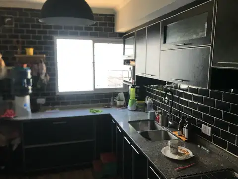 Depto Tipo Casa en Venta con 2 cocheras
