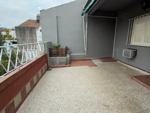 Depto Tipo Casa en Alquiler de 3 ambientes