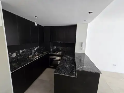 POLA 500, Piso 1