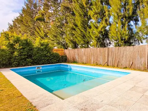 Casa en Venta con 1 cochera