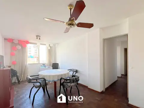 Italia y Catamarca - Dpto de 2/3 Dormitorios.