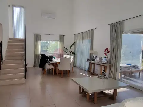 Santa Guadalupe 100