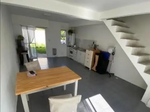 Dúplex en venta - 3 Dormitorios 1 Baño - Tandil