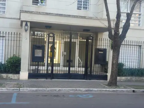 Venta con renta en  Pilar Tower- 2 amb. con cochera.