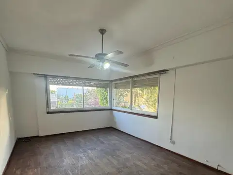 Departamento de 70 m² con 2 Habitaciones en Alquiler en Reme