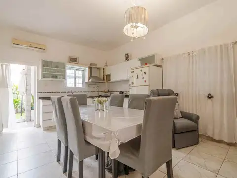 Depto Tipo Casa en Venta de 7 ambientes