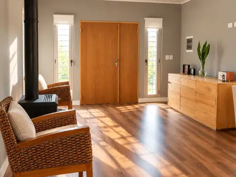 Casa en Venta en Campana, USD 300.000