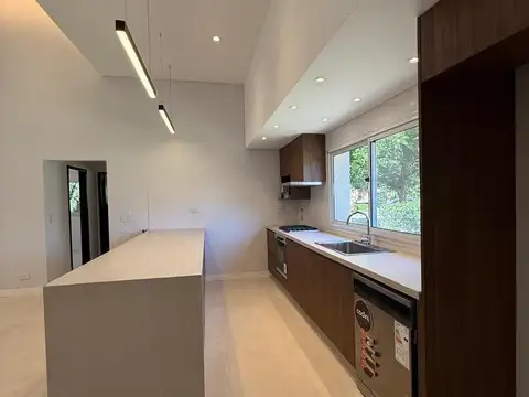 Casa en Alquiler A Estrenar