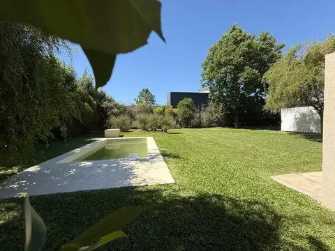 Casa en alquiler y venta Barrio Cerrafo Ketucky FUNES