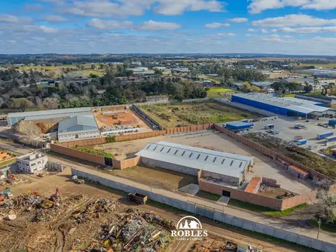 Importante depósito en estratégica ubicación industrial