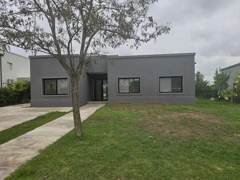 Casa en Venta en El Cantón - Barrio Islas, USD 250.000