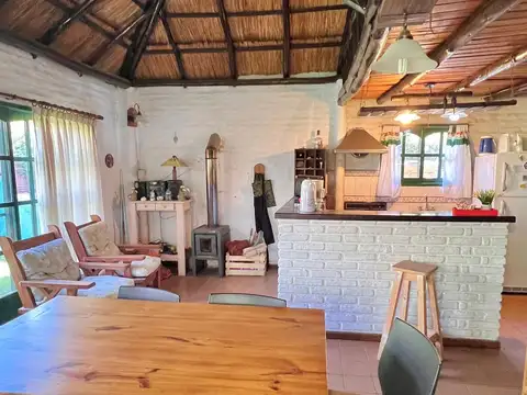 Casa 3 ambientes con 1 baño