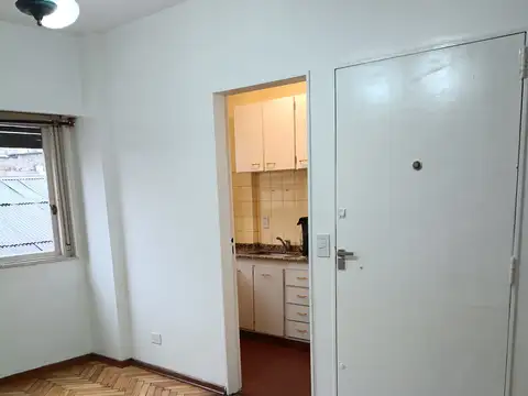 Departamento en Venta en Parque Chacabuco, USD 67.000