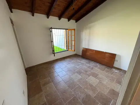 Casa en Venta en Poeta Lugones, USD 210.000