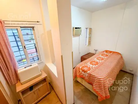 Venta Casa Saavedra Ocho Ambientes Jardín Patio Parque Cocheras Parrilla Balcon Terraza Atelier