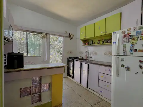 VENDE 2 casas en un padrón 2D Lomas de Solymar