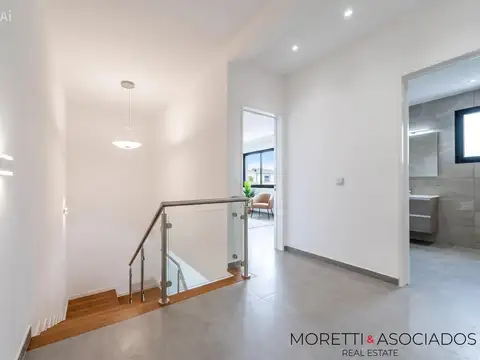 Casa 5 ambientes con 3 baños