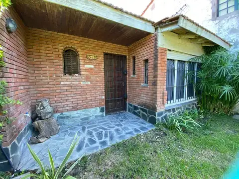Casa A Reciclar, con Patio y Parrilla Zona Camet
