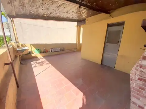 El Salvador 4100, Piso 1