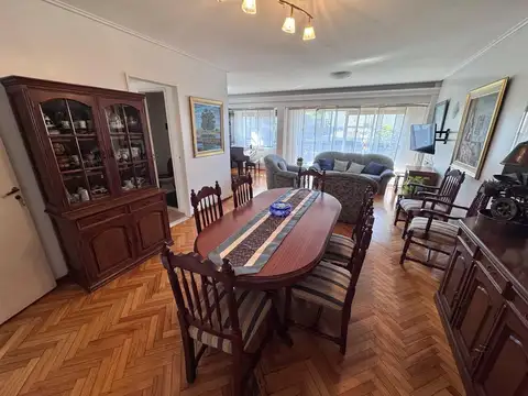 Departamento en Venta de 4 dormitorios