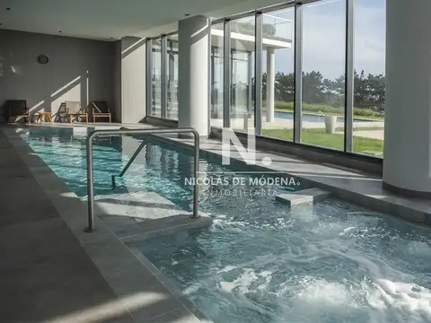 Exclusivo y luminoso Apartamento  frente al Mar en Punta del Este